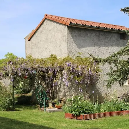 Ideal Voyageurs & Travailleurs Cherchant Du Calme Manglieu